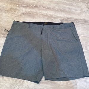 Men’s polo shorts